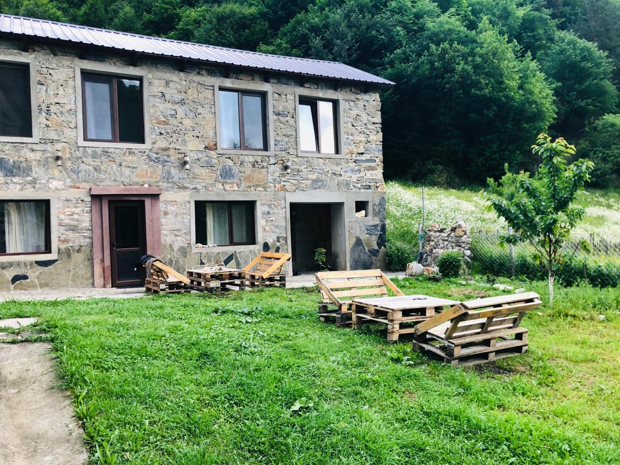 River side SVANETI Mestia Eksteriør billede